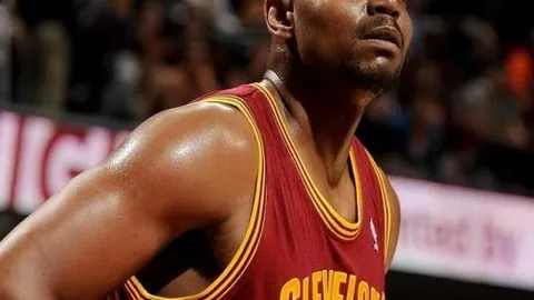 萨卡有望重返阵型，与本-怀特同守右路，廷贝尔或加盟左翼防线